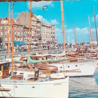OSTENDE -LE YACHT CLUB / BELGIE /