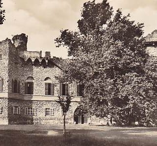 STÁTNÍ ZÁMEK LEDNICE - JANŮV HRAD